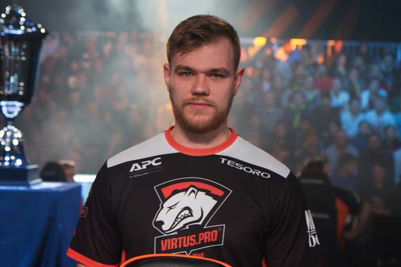 FaZe contrata Neo, lenda do CS, como coach