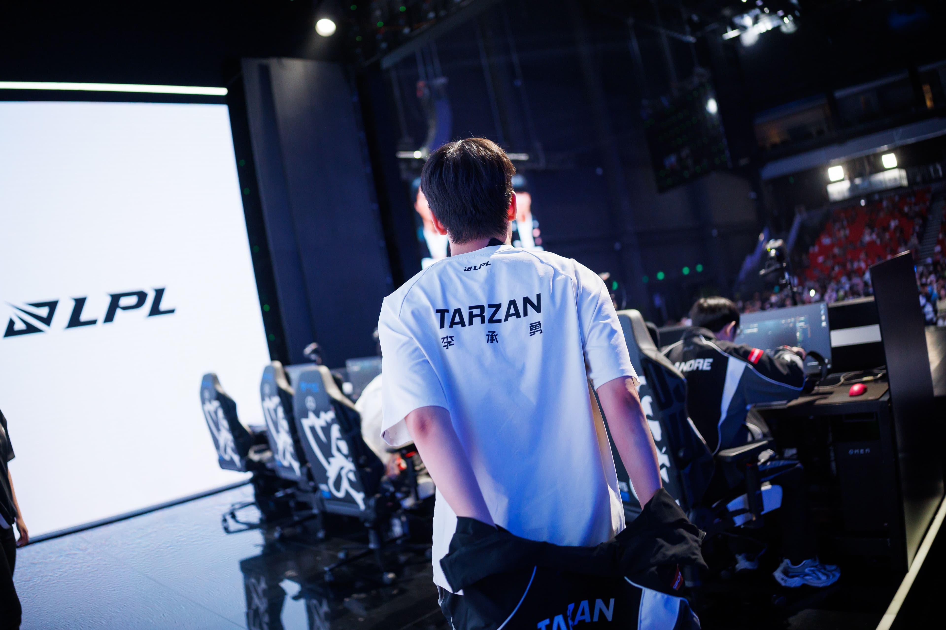 Anyone's Legend Tarzan on stage at Worlds 2025