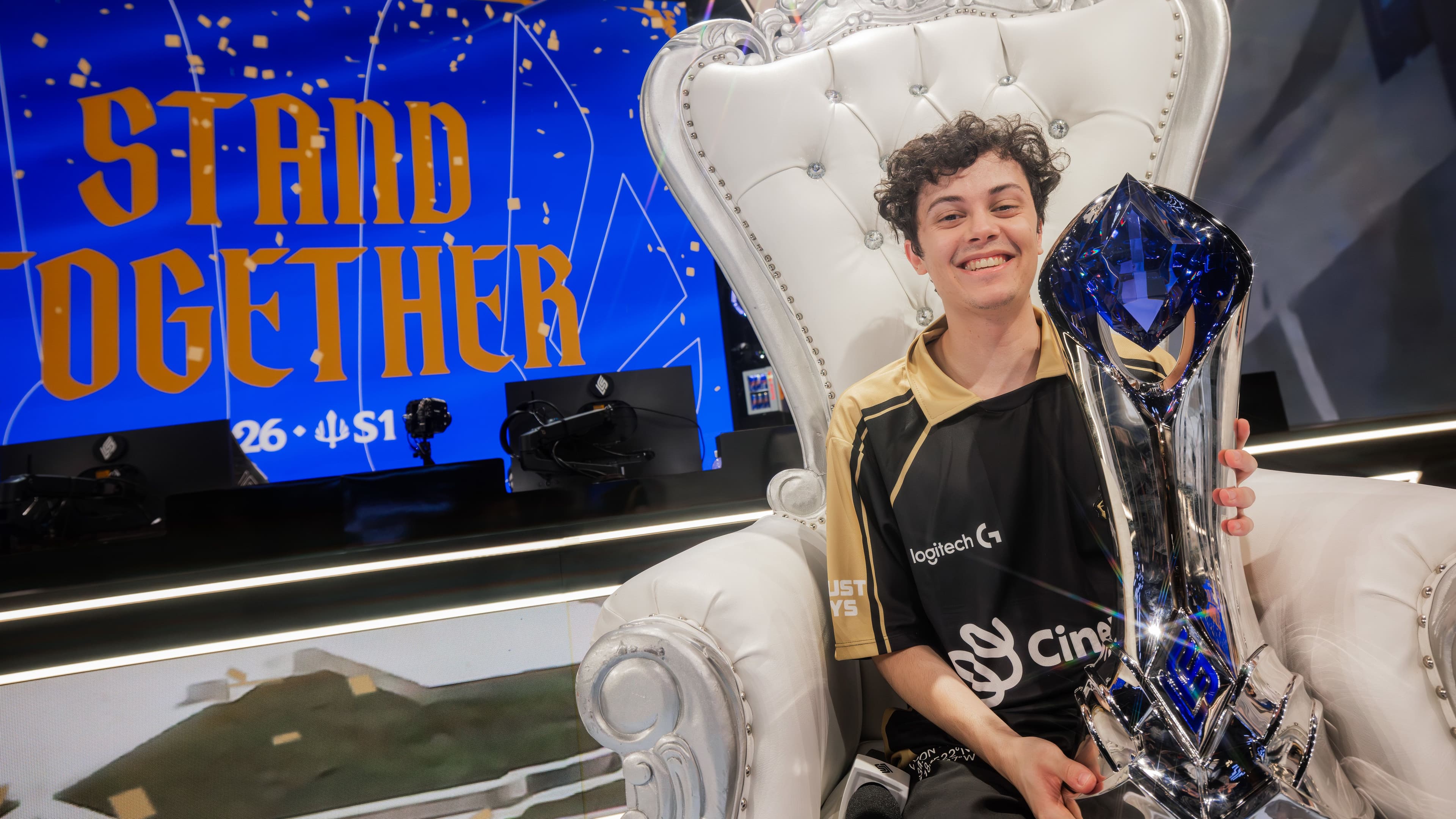 LYON Isles won the 2026 LCS Lock-In tournament without picking Alistar, Nautilus or Rakan once: Photo: Stefan Wisnoski/Riot Games