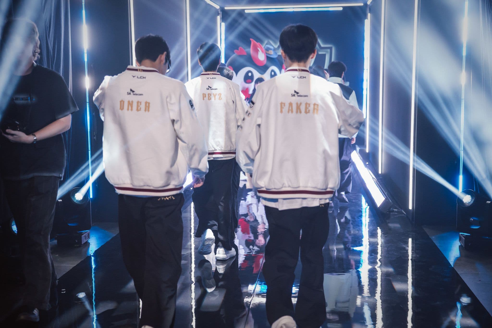 Dia 2 da Fase Suíça do Worlds 2026 Tem Derrota da T1 de virada e LOS à Beira da Eliminação