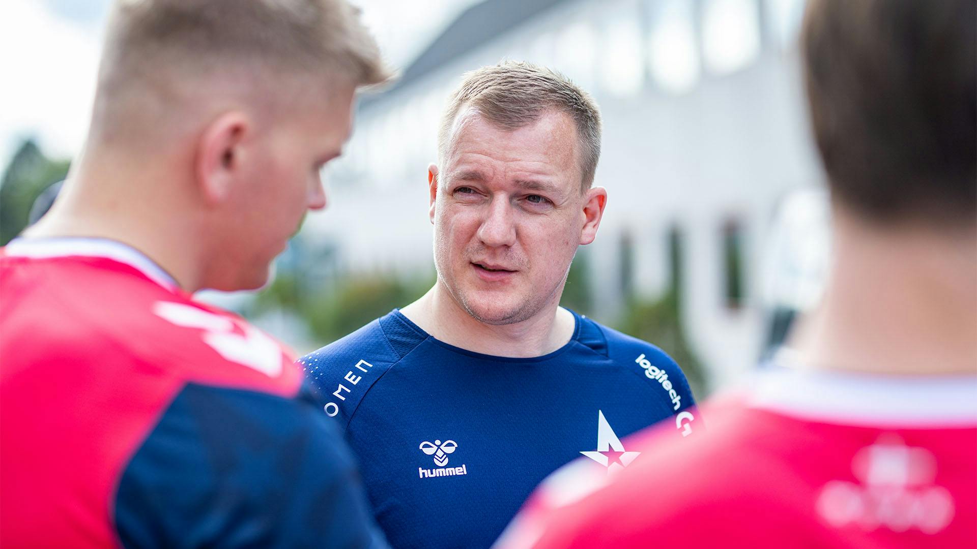 Astralis parts ways with Coach Casle
