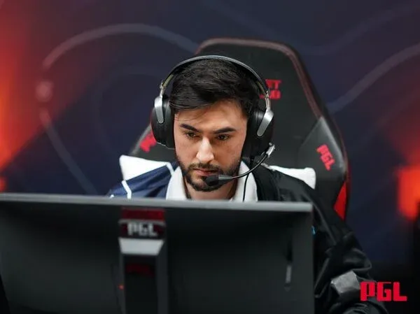 saffee está de volta: AWPer retorna à paiN após quatro anos longe