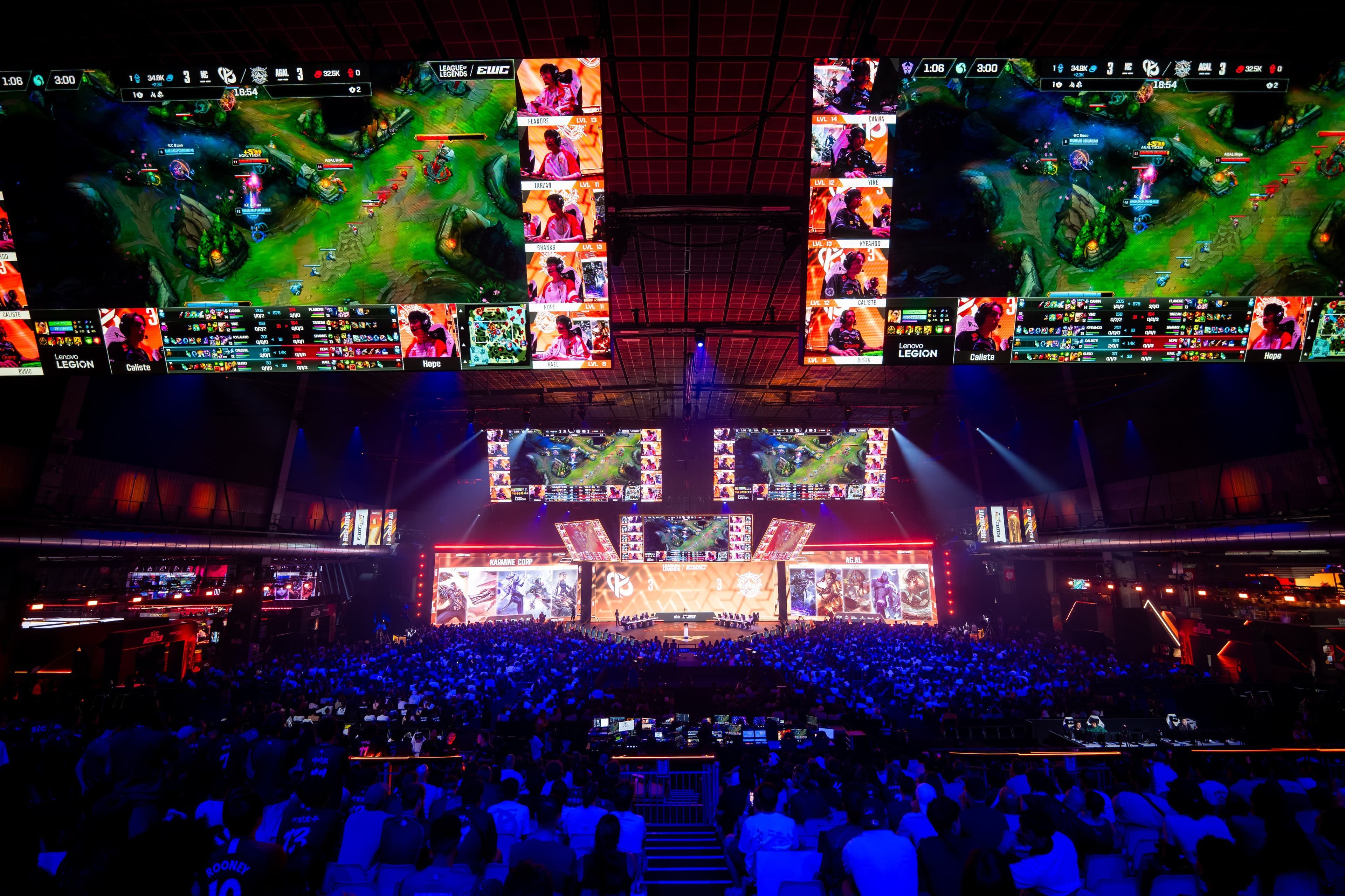 Karmine Corp are making the most of the fervent French crowd at the Esports World Cup 2026 in Paris. (Credit: Esports World Cup)