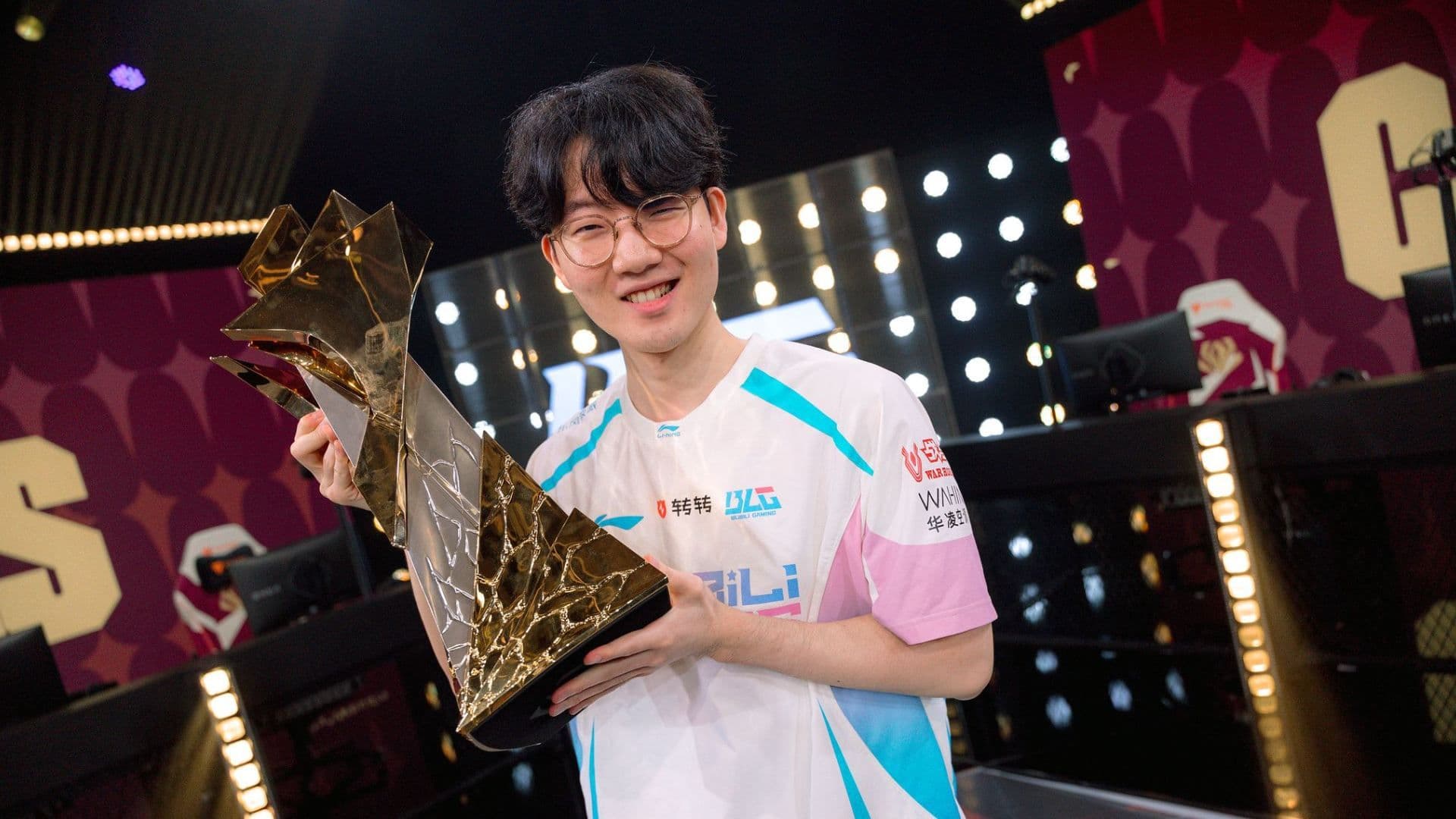 BLG Viper claimed his first Worlds title in 2021 while playing for EDward Gaming (Photo by Bruno Alvares/Riot Games)