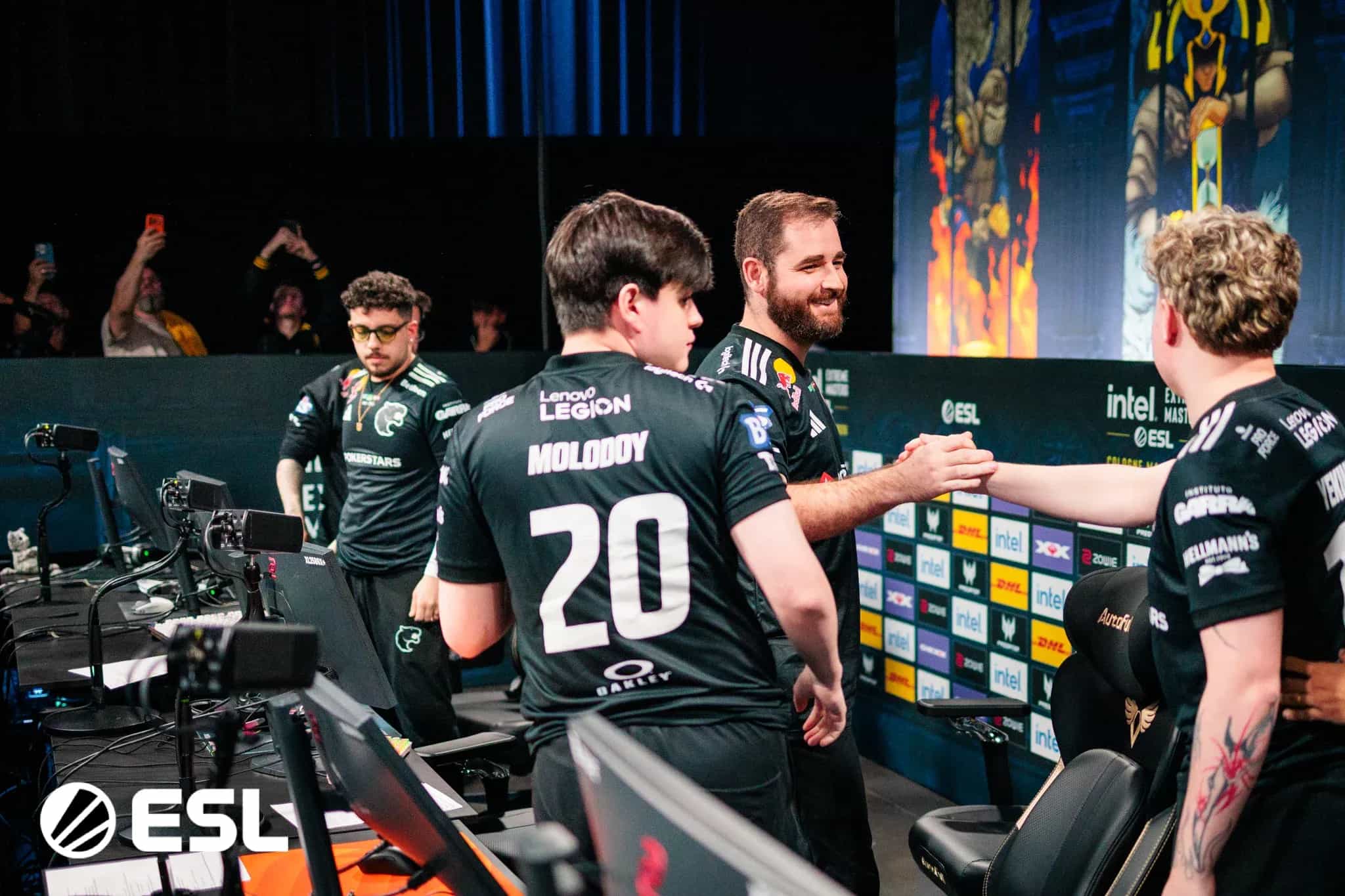 FURIA nos playoffs! Brasileiros vencem a BetBoom e seguem invictos no IEM Cologne Major 2026