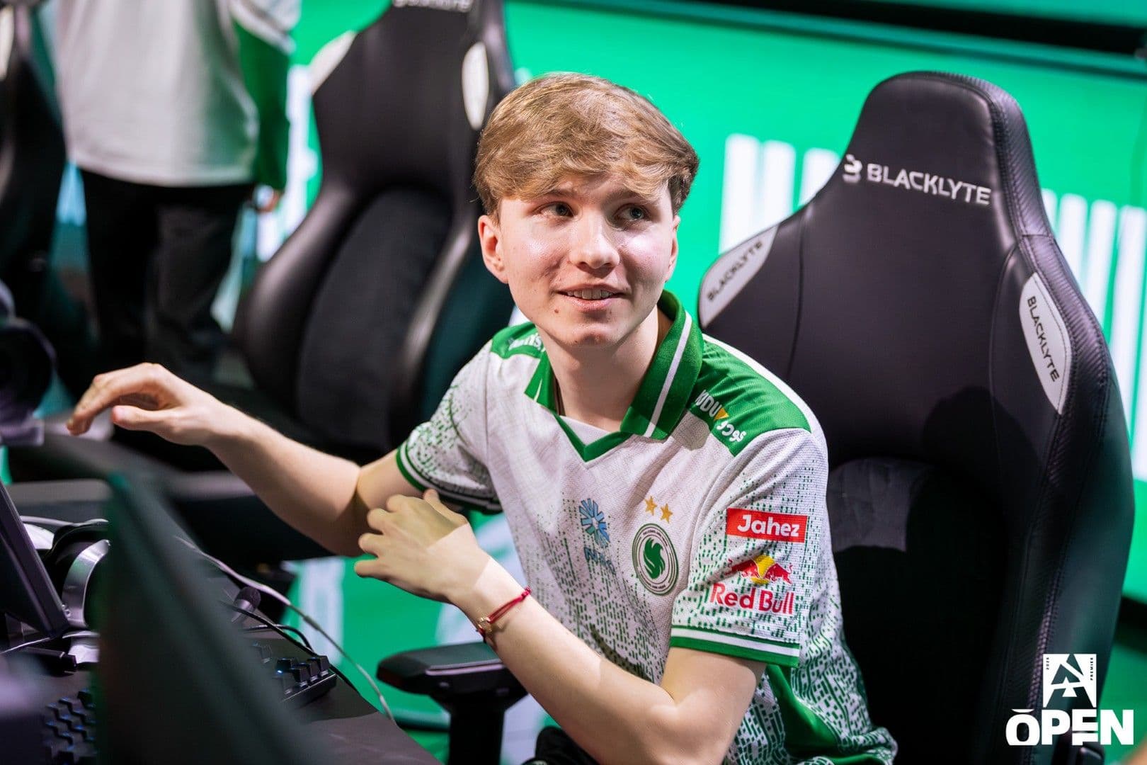 m0NESY for Team Falcons at BLAST Open Rotterdam