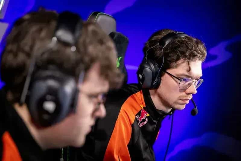 Fnatic Bench Head Coach Milan After Disappointing Stage 1