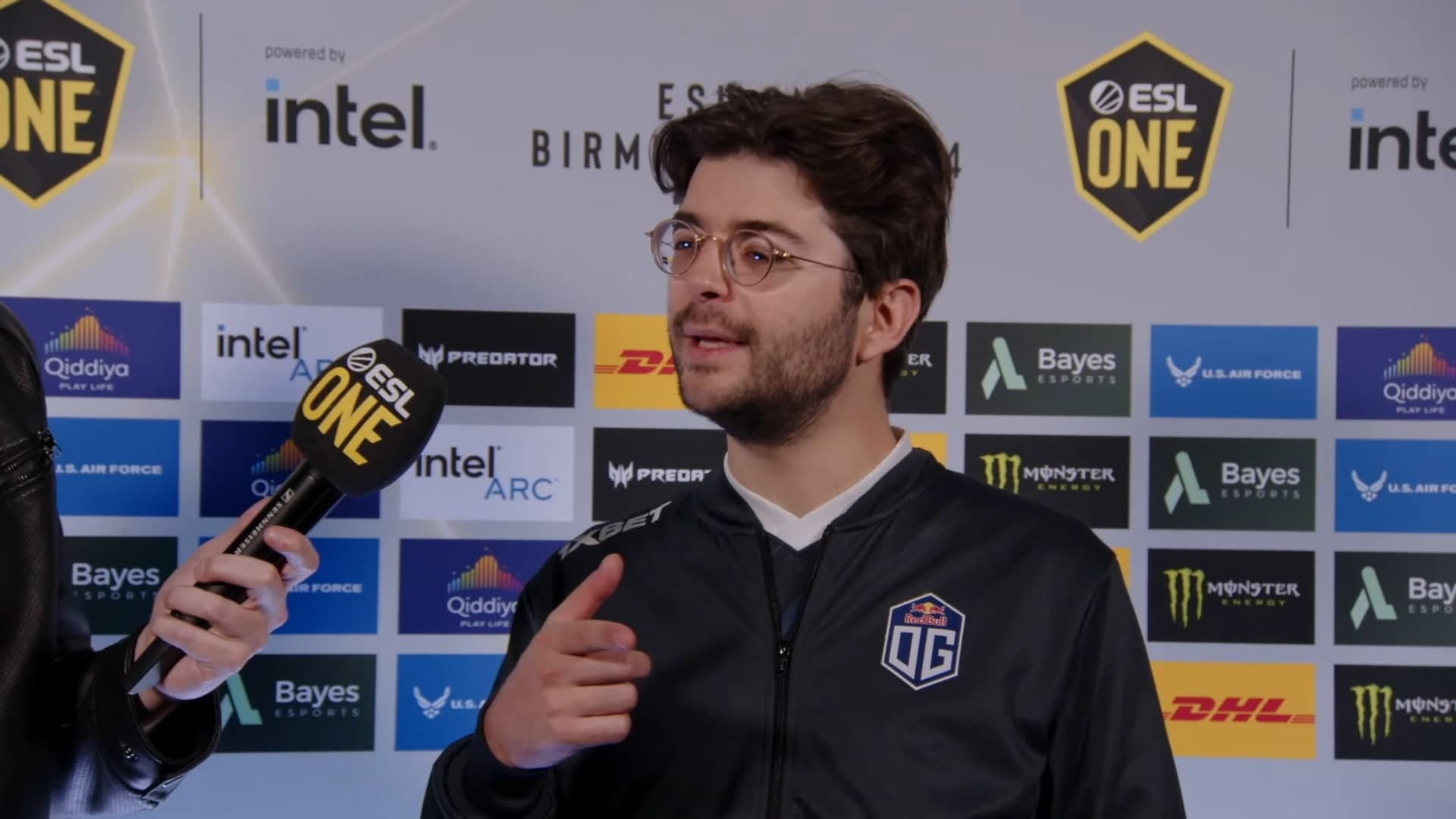 Ceb falando sobre a entrada de Timado no time.