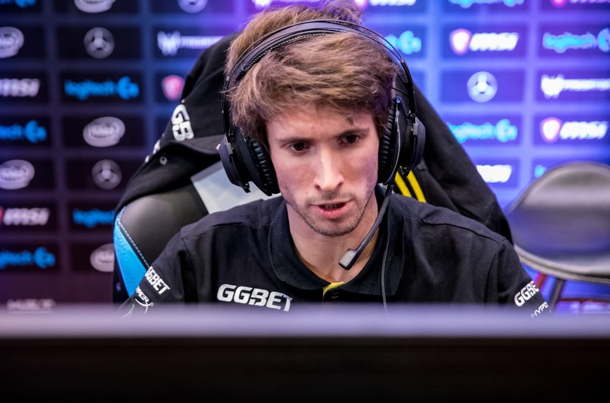 O Dendi é um bom exemplo de como heróis definham se decidem continuar.