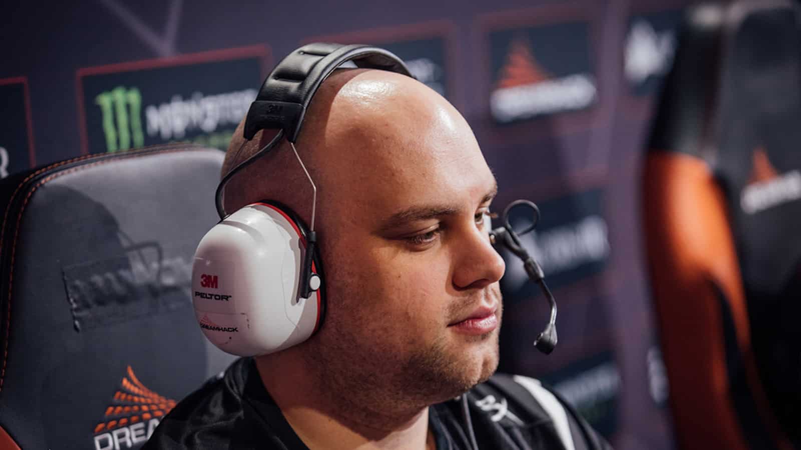 Mason revela quanto ganha transmitindo Dota 2