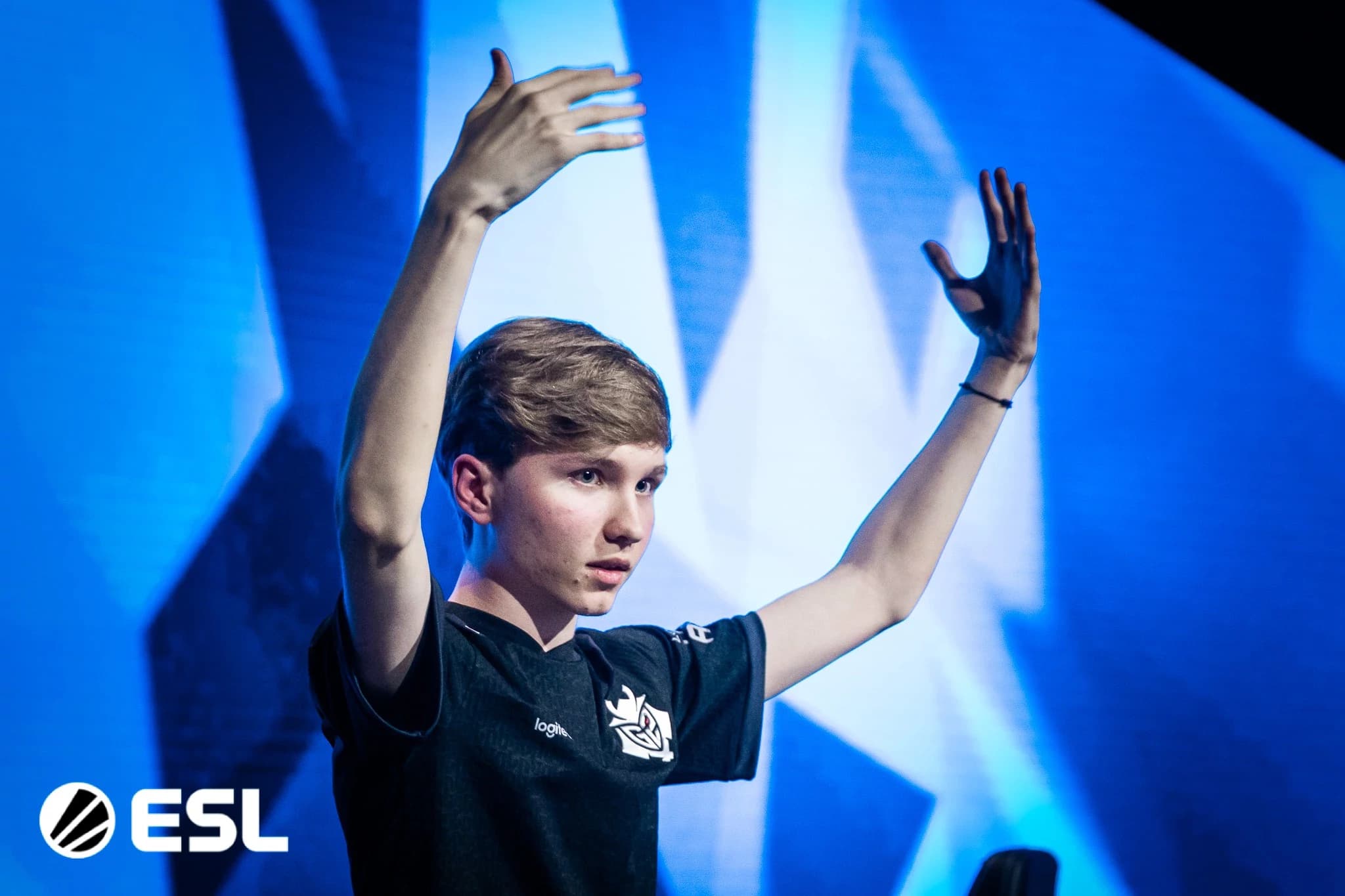 m0nesy muito perto de continuar na G2, não irá para a Falcons