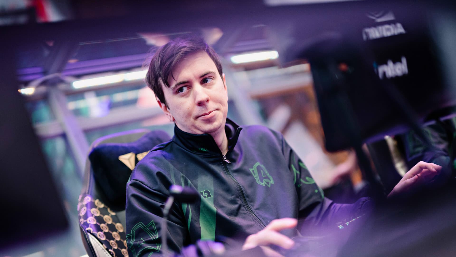 S4 jogando pela Alliance.