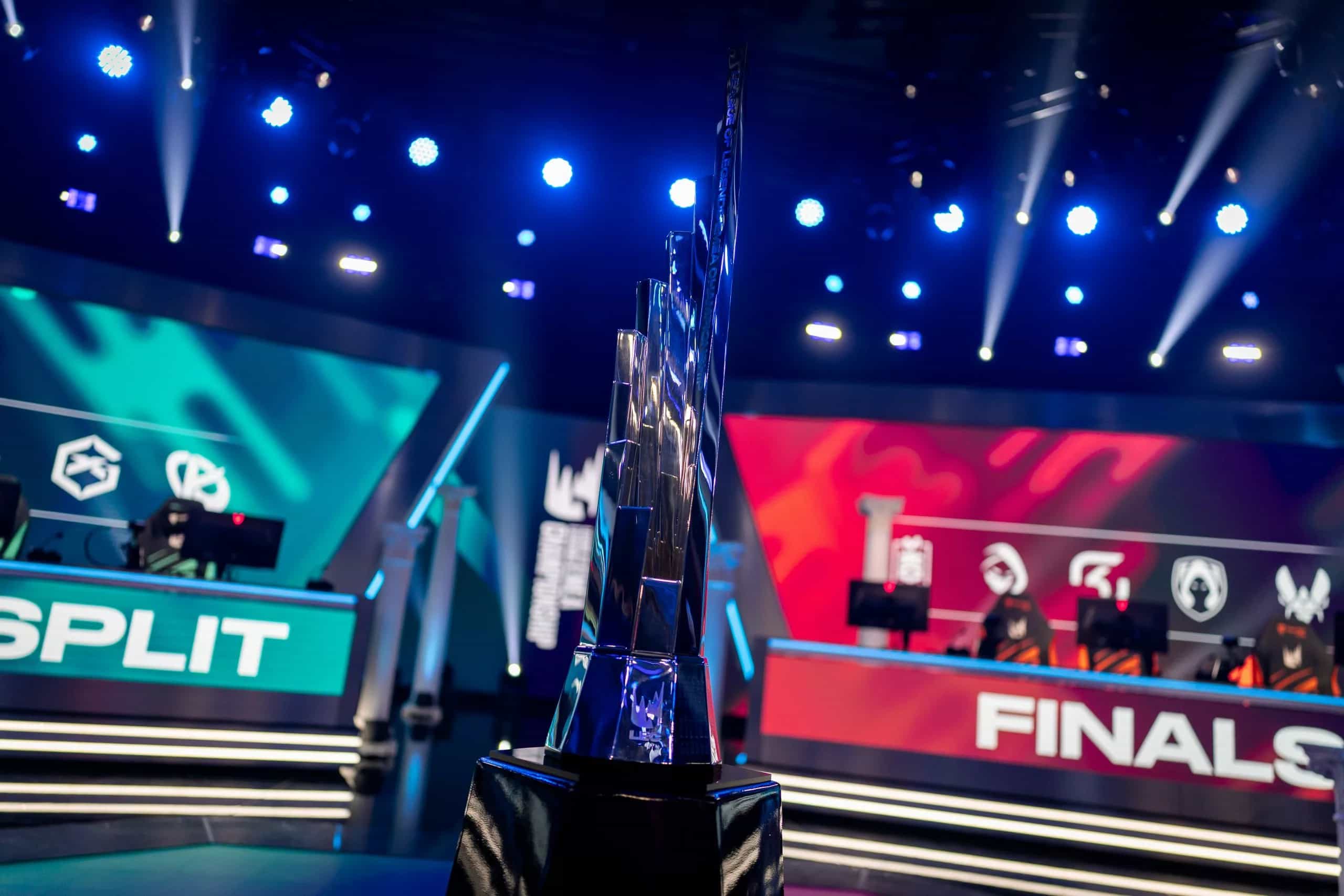 Worlds em Jogo: Os Playoffs de Verão da LEC 2025 Estão Chegando!