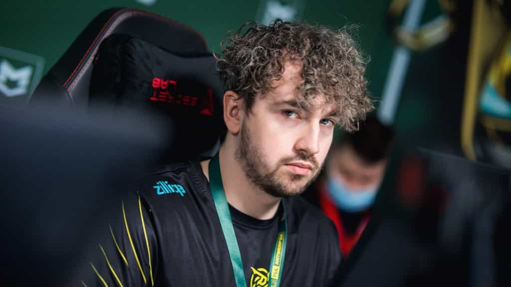 Ninjas in Pyjamas dispensa es3tag da equipe