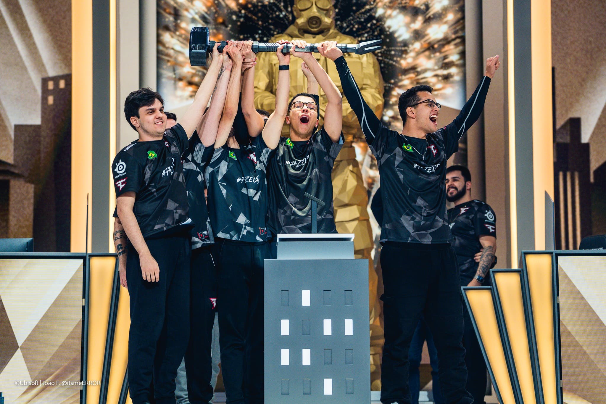 Six Invitational 2025 Se Torna Segundo Evento de R6 Mais Assistido da História!