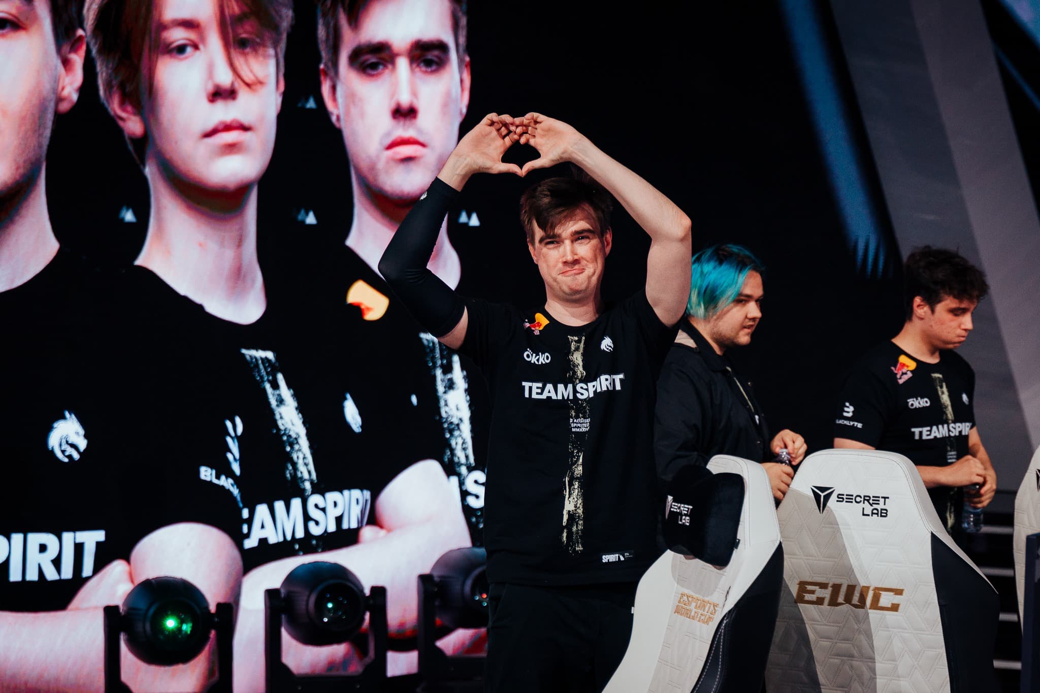 Parivision e Astini dão adeus à EWC após perderem para a Team Spirit