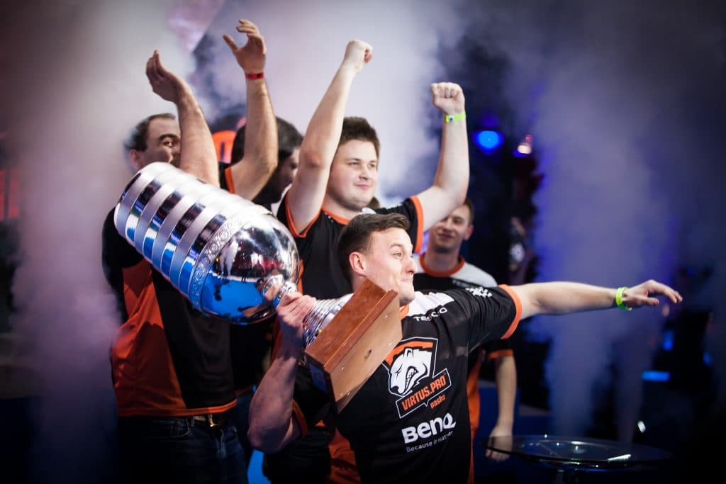 Virtus.pro vence o EMS Katowice 2014 Major (Fonte da imagem: Virtus.pro)