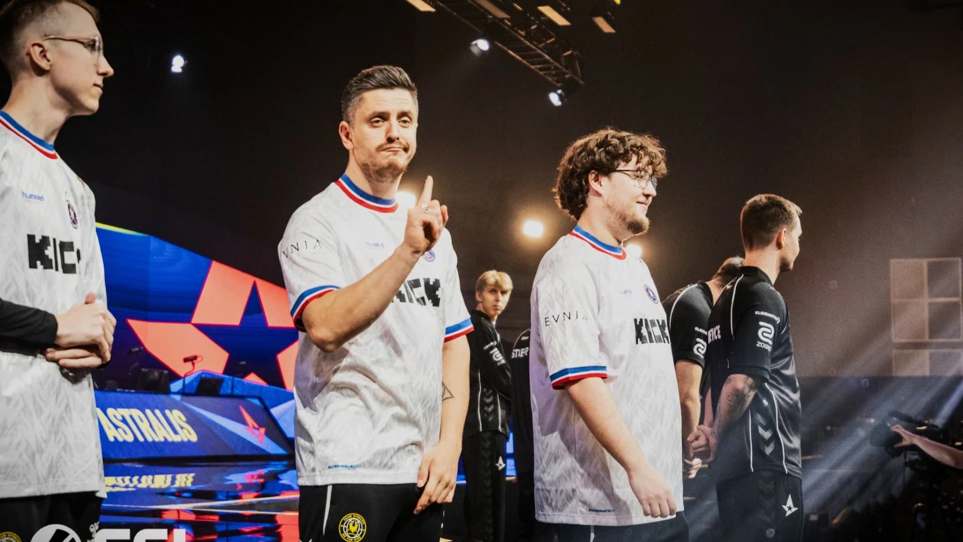 Vitality vs MOUZ: Um Duelo de Emocionante na Semifinal da IEM Chengdu 2025