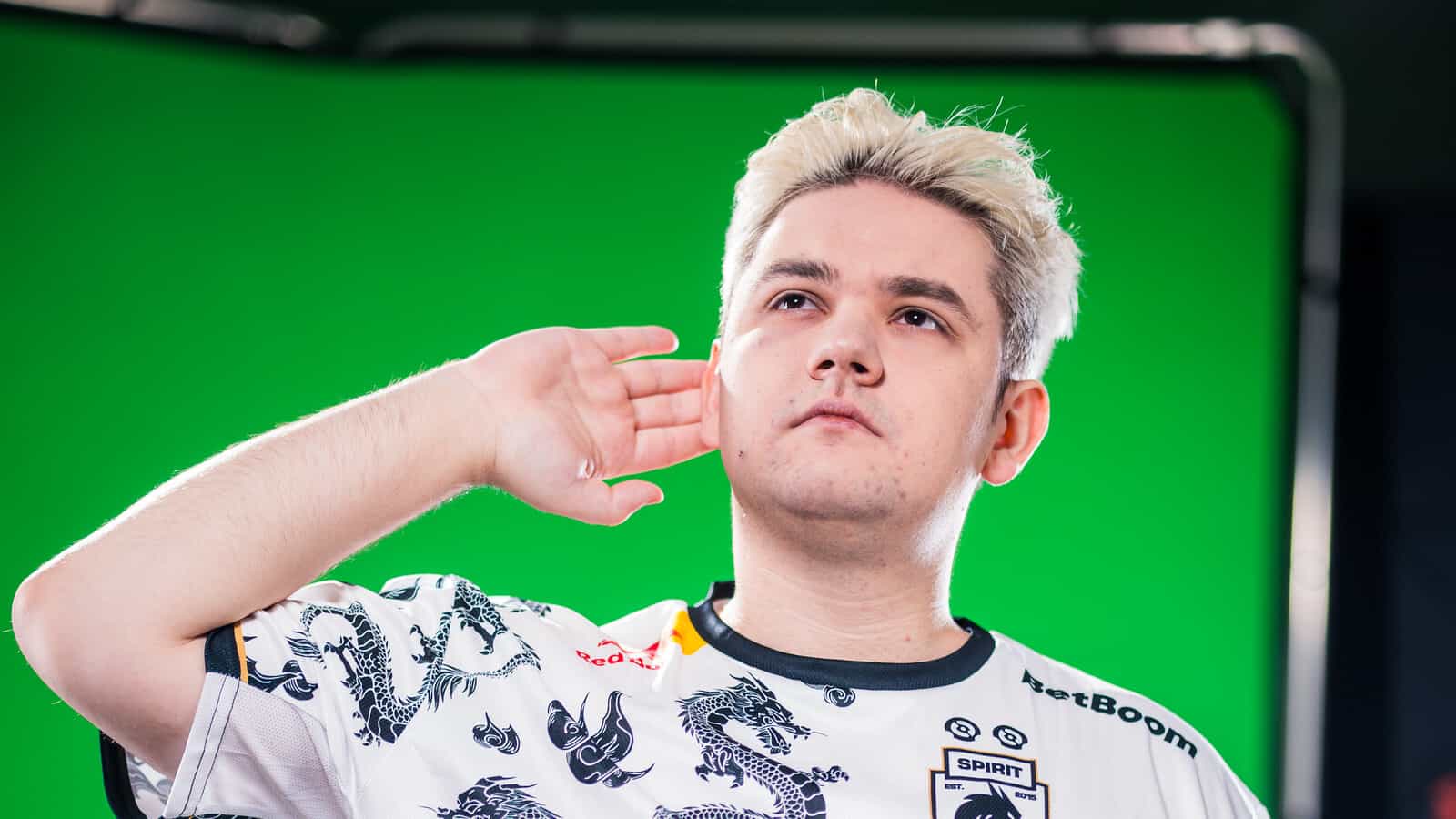 Yatoro 16k e Natus Vincere assina a PuckChamp