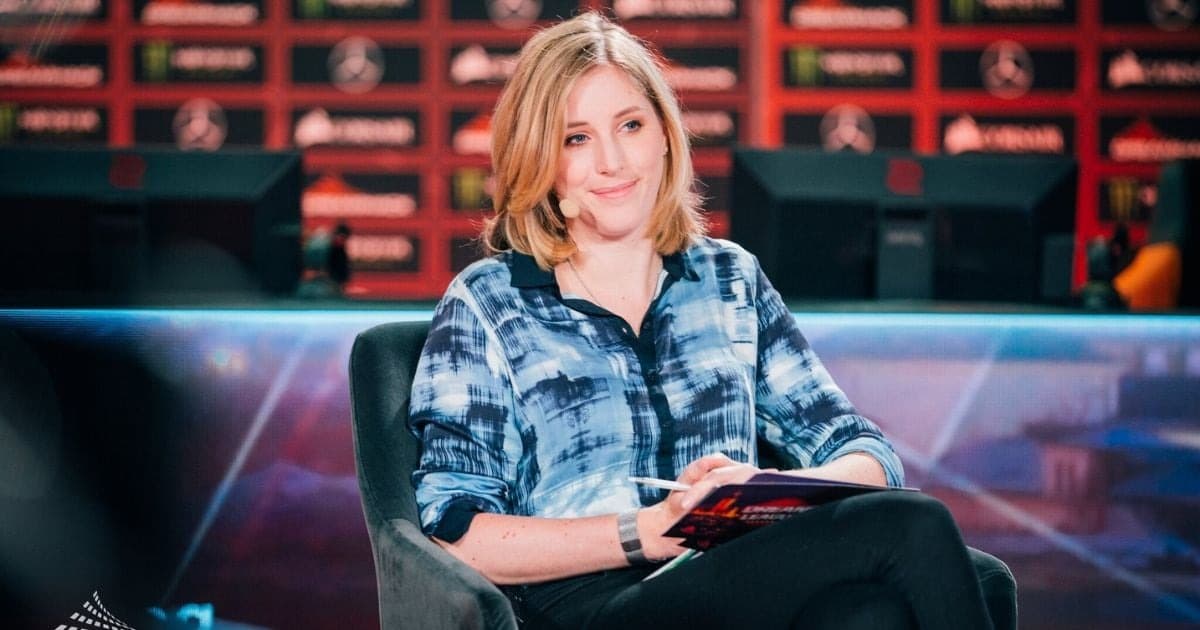 Sheever fazendo seu trabalho