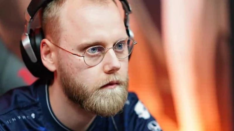 Entrevista com Boxi: "SabeRLight- Deve Estar Tranquilo Jogando Minecraft"