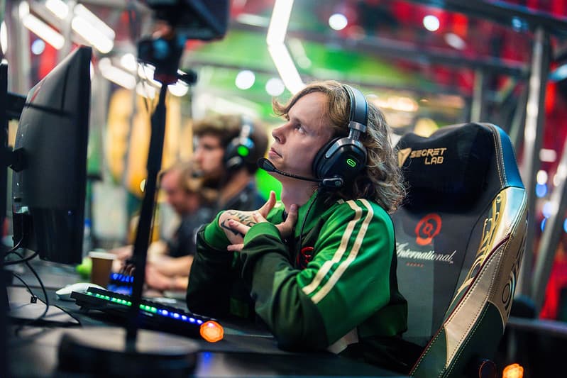 dyrachyo não tinha feito nenhuma alegação pública a respeito do contrato.