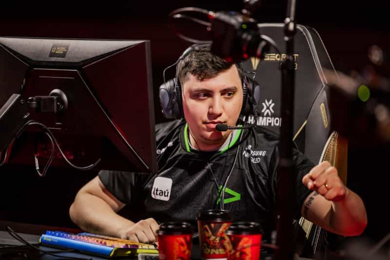 Saadhak renova contrato com a LOUD por mais dois anos