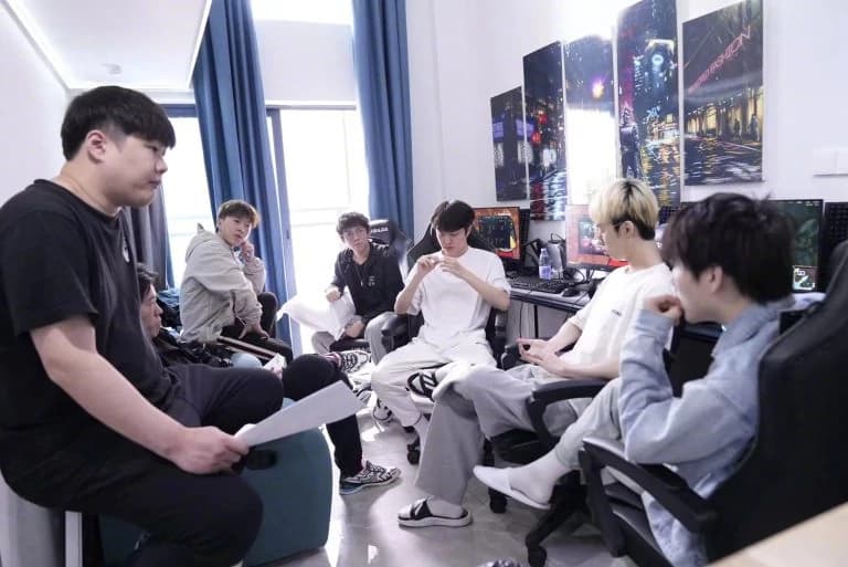 Playoff Fates Determined: LPL Week 10 Preview