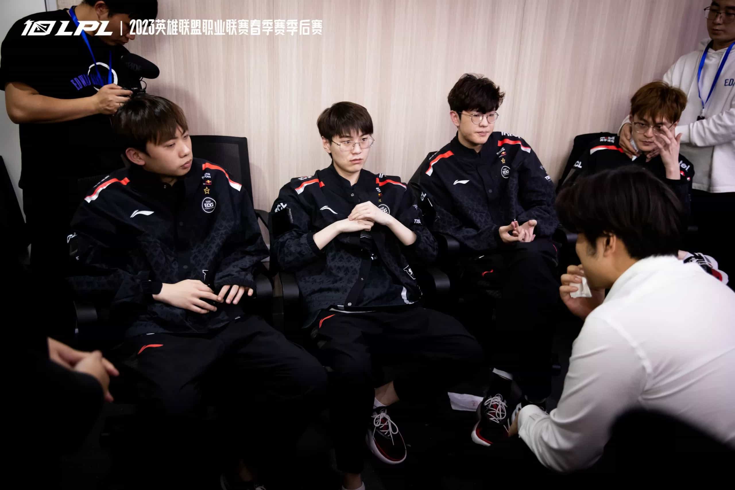 Display of Dominance: EDG vs OMG - LPL Playoffs Recap