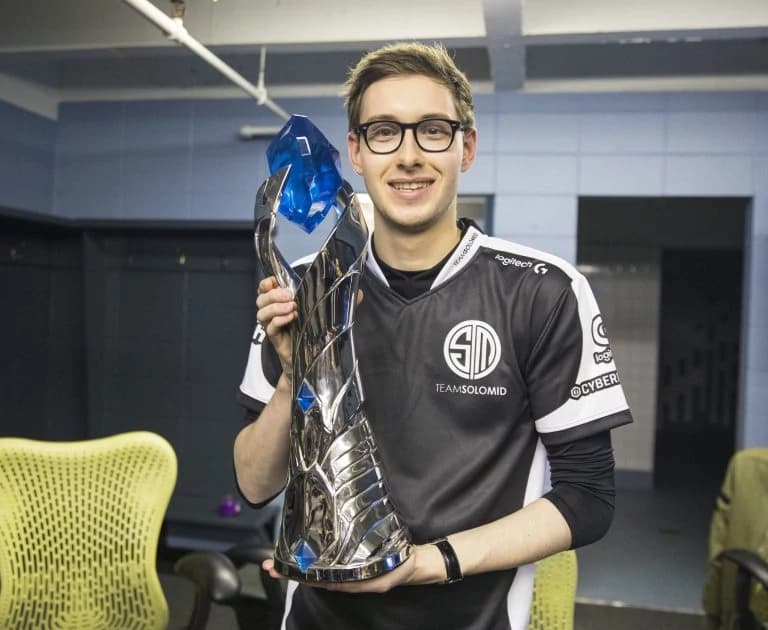 bjergsen retires