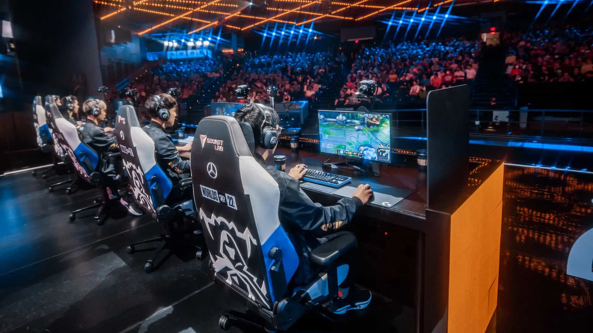 Blue side, best side: Worlds 2022 Groups Day 7 recap