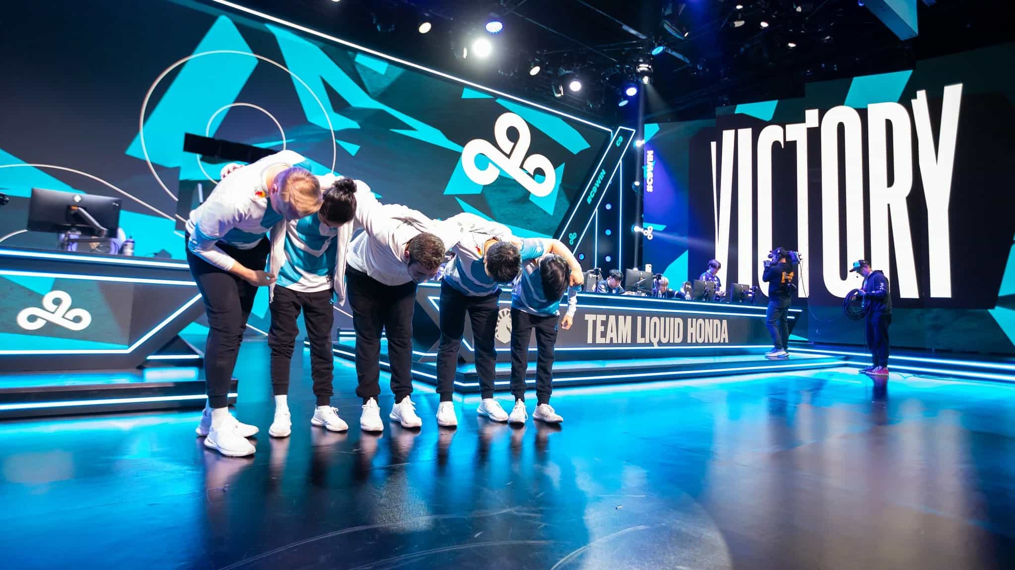 The rise of EMENES: LCS Week 7, Day 2 recap