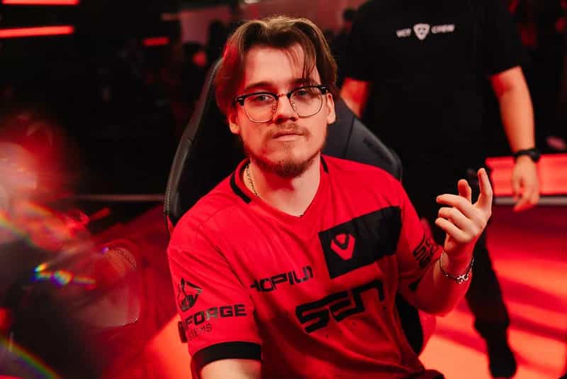 Sentinels Zellsis voices frustrations over tech issues in opening game of VCT Americas