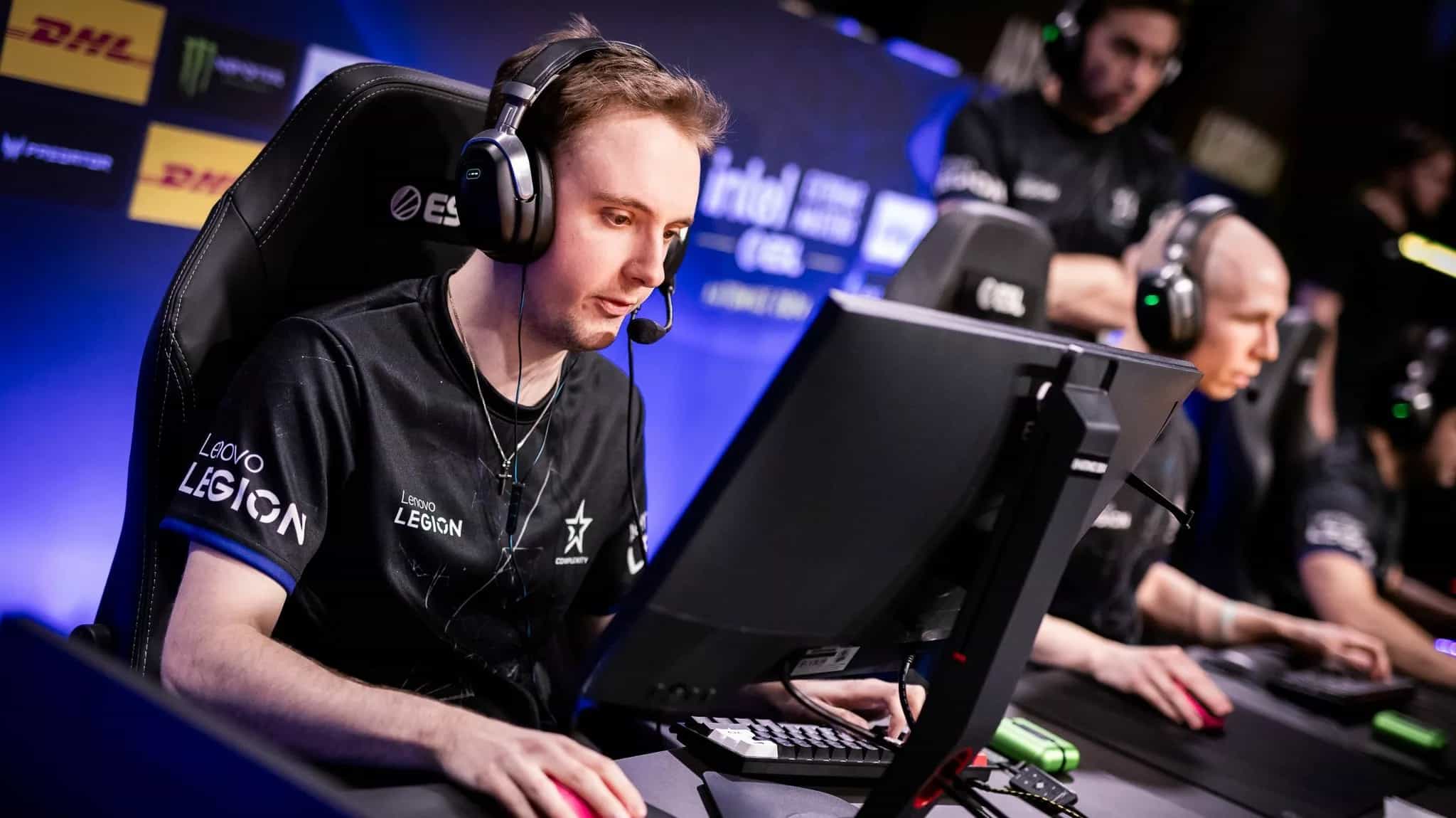 Complexity Gaming Benches floppy after the Major Exit