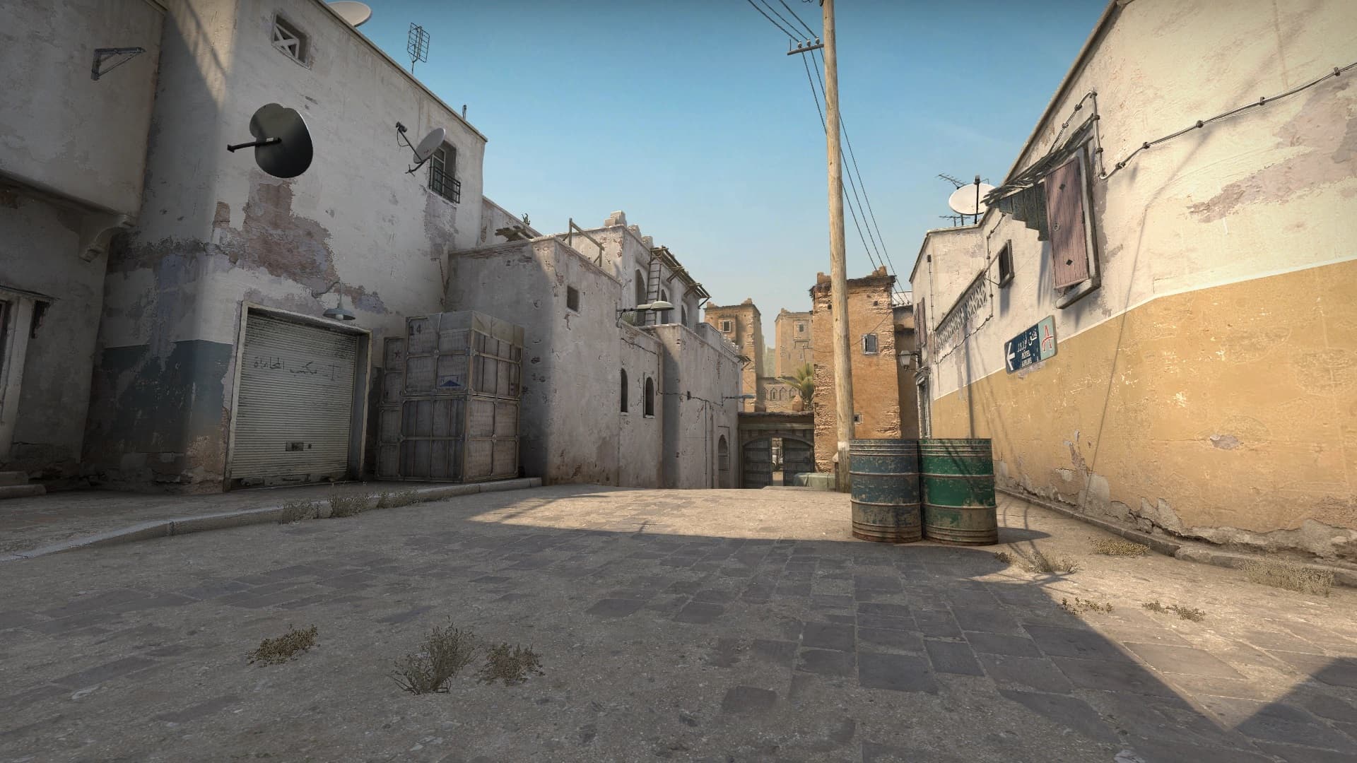 Dust II Mid (credits: Valve)