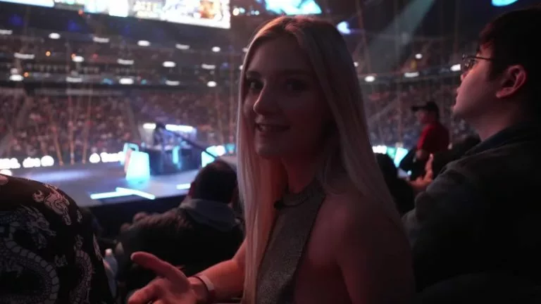 Eva Elfie TI12 grand finals.