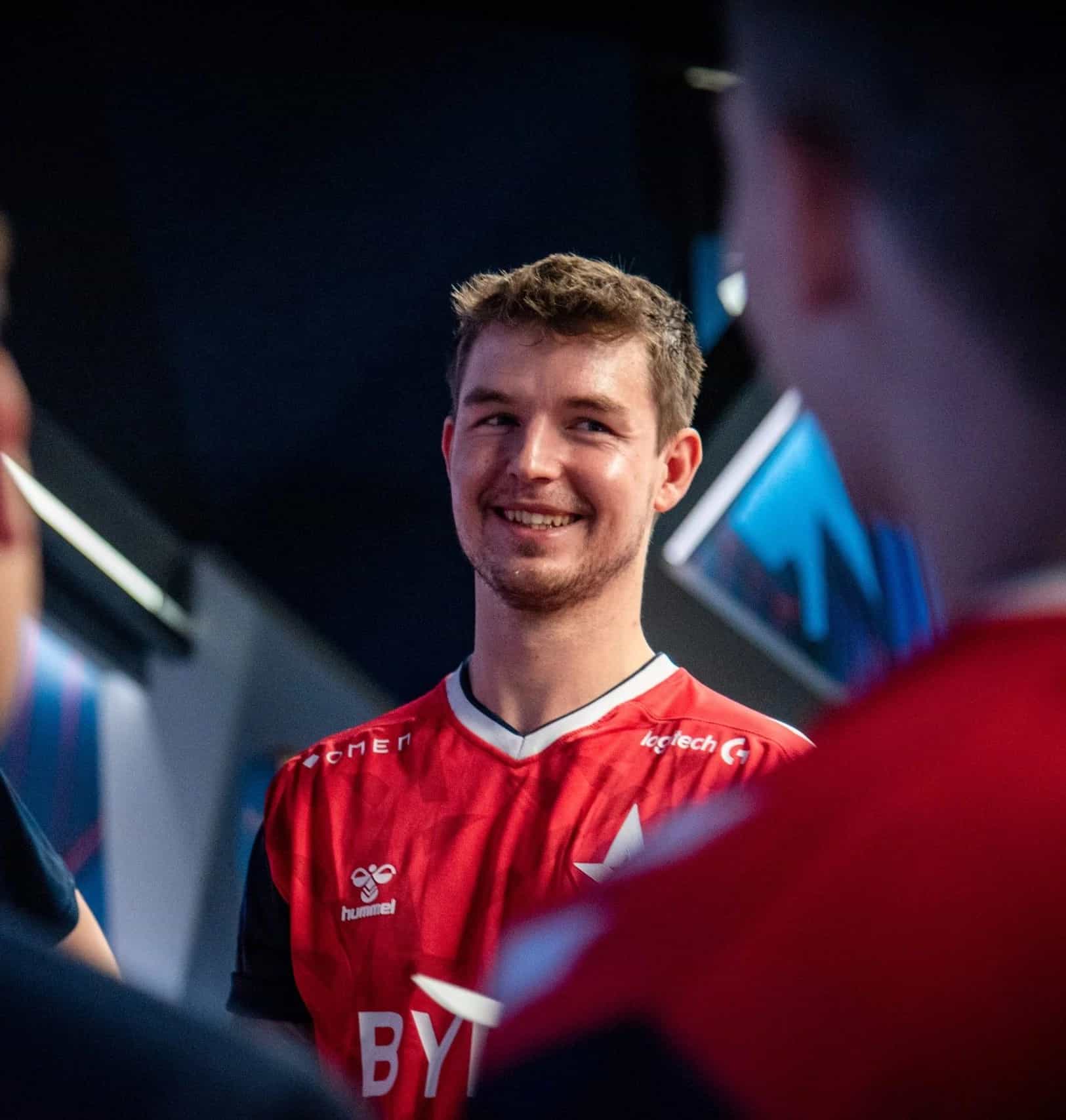 dev1ce 's Climb Back to Form: A Statistical Performance Review