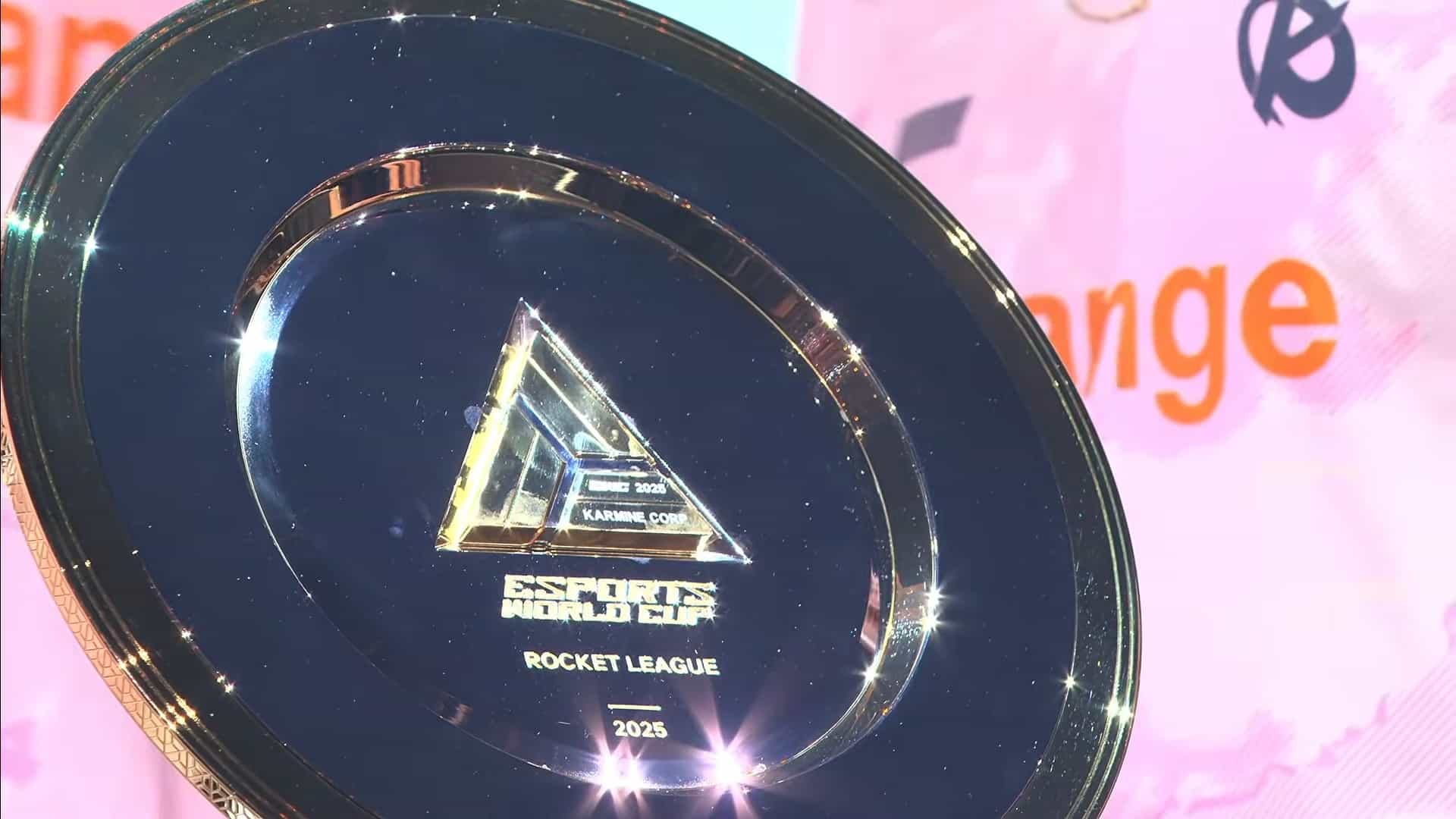 Karmine Corp Beat Geekay Esports to Lift Rocket League EWC trophy