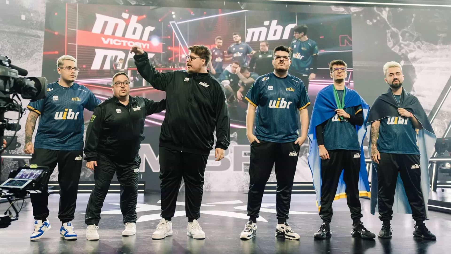 MiBR Valorant roster loses two players