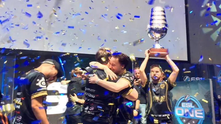Ninjas In Pyjamas win their first major title at ESL One Cologne 2014