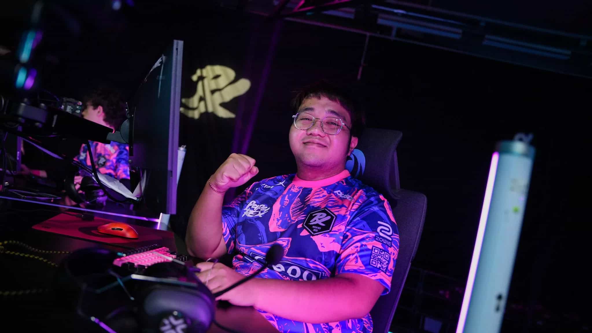 Rex Regum Qeon Signs Monyet as to replace fl1pzjder