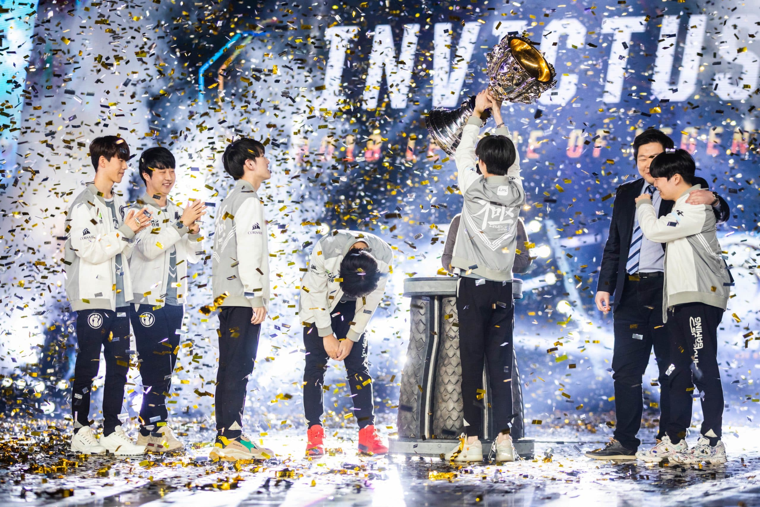 rookie and theshy won worlds 2018 with invictus gaming