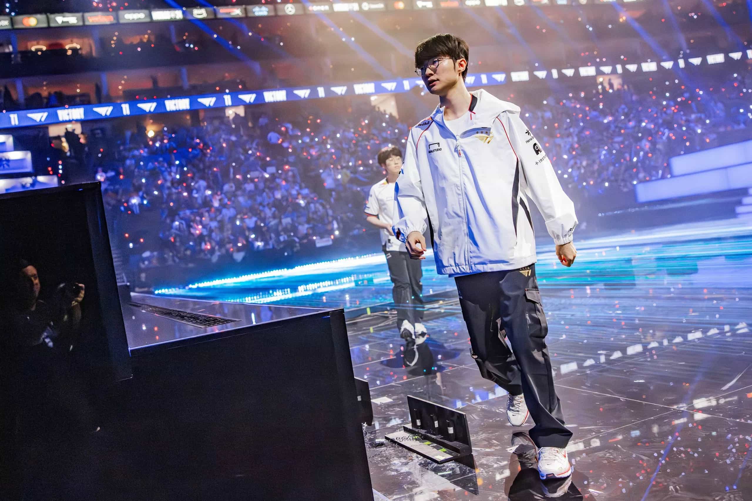 T1 and KOMSCO partner to release a commemorative Faker medal