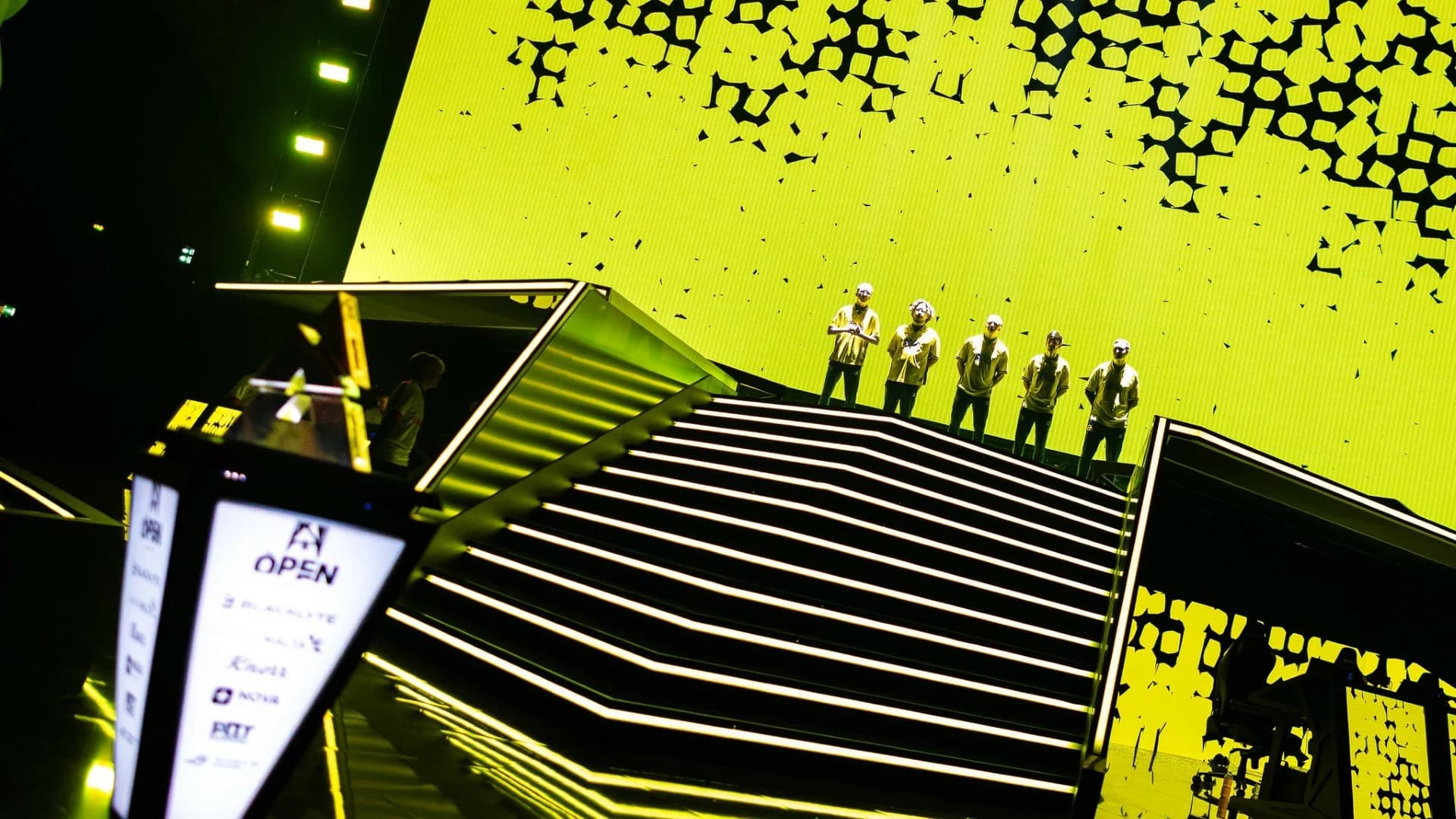 Vitality vs G2 Esports: Who Wins the BLAST Open Fall 2025?