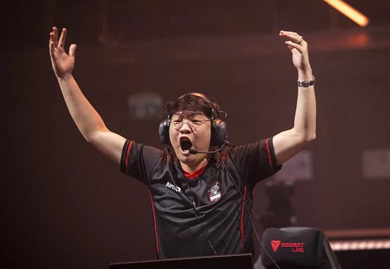 BlaZek1ng announced as newest Global Esports pickup