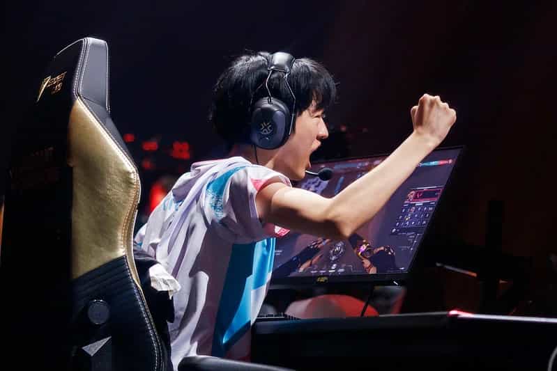 Judge, Jury, and Executioner: Fnatic take on Chinese rising stars BLG in this showdown for Champions 2023 Playoffs spot