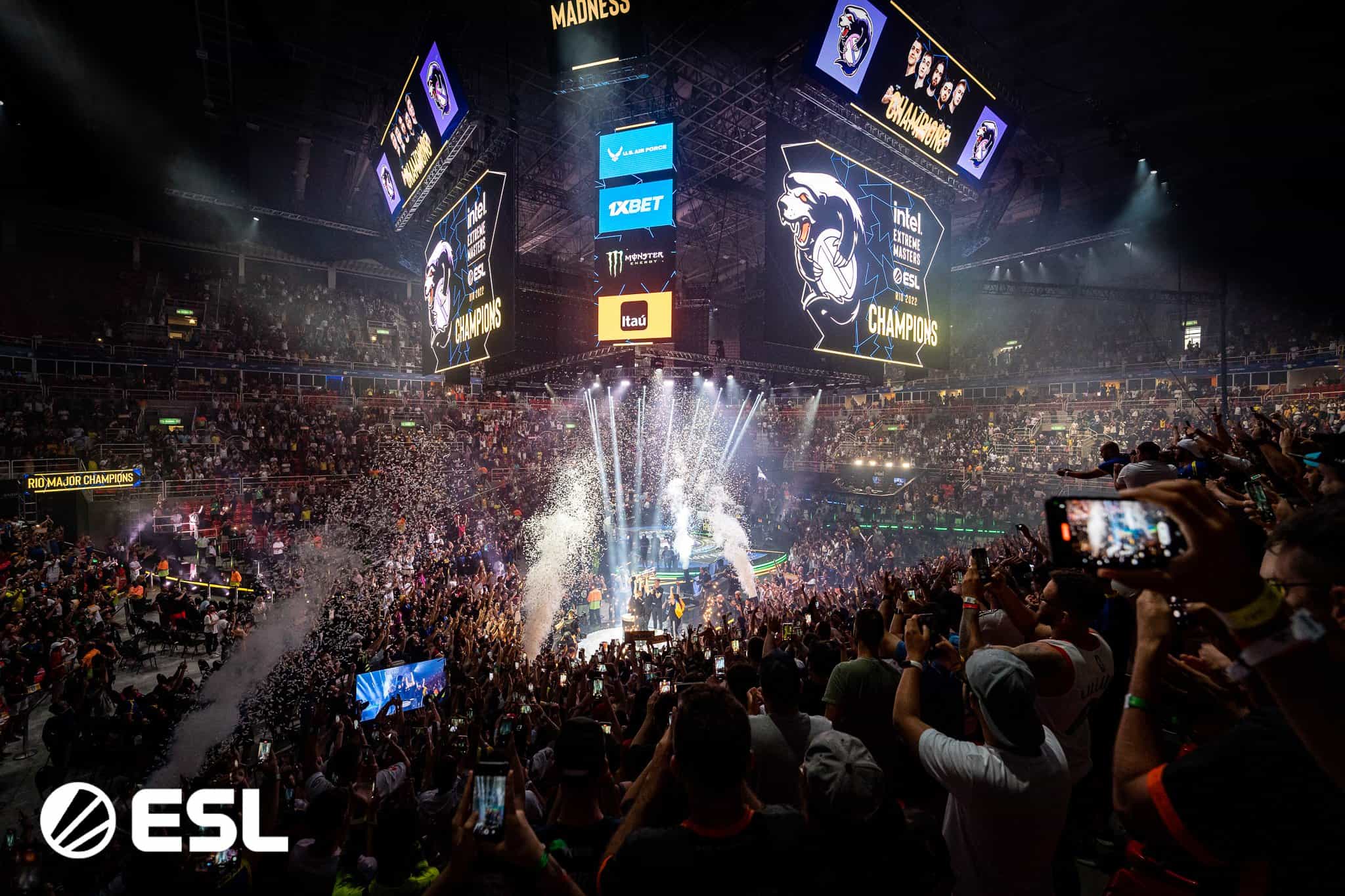 Its JAME Time: OUTSIDERS defeat Heroic in CSGO Rio Major Finals, crowning 5 new Major winners.