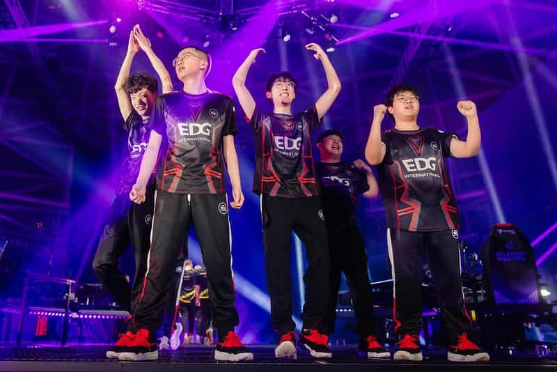 King Slayers: EDG faced off against NA’VI for a chance at a rematch and survival