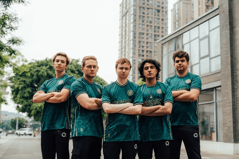 FlyQuest Players