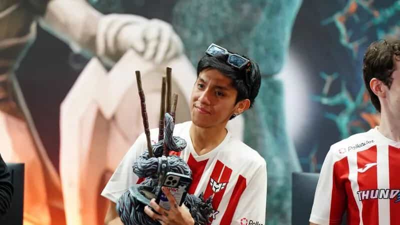 Parker Falls Asleep, Mosquito Clan Loses By Default